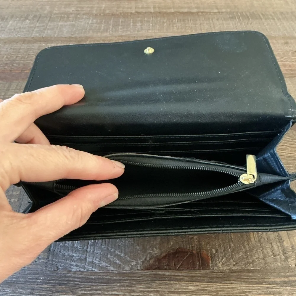 London Fog Lara Woven Black Flap Wallet.